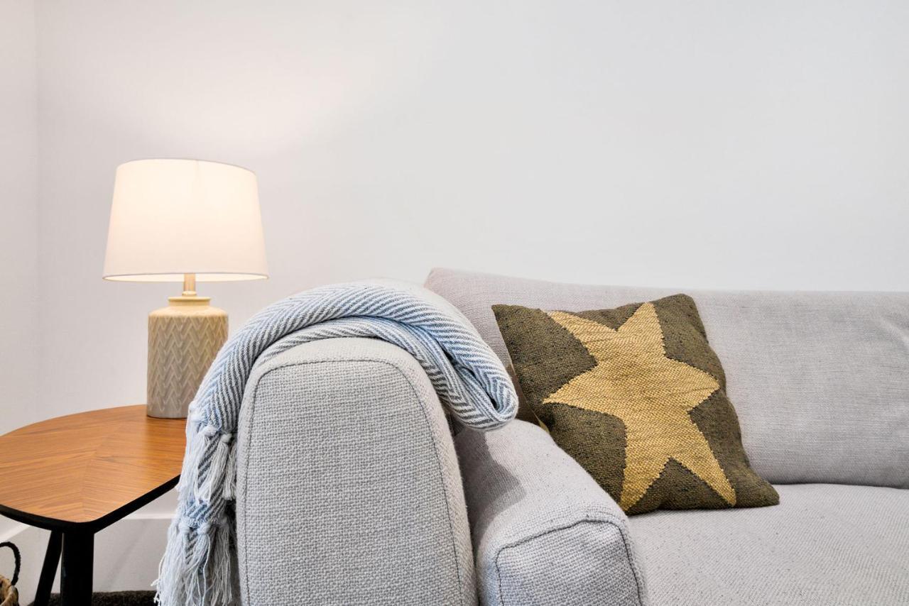 West Burnside Apartments Dollar Bagian luar foto